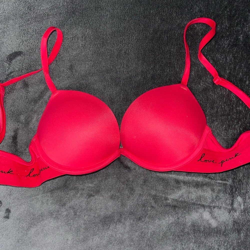 PINK wear everywhere super push-up bra